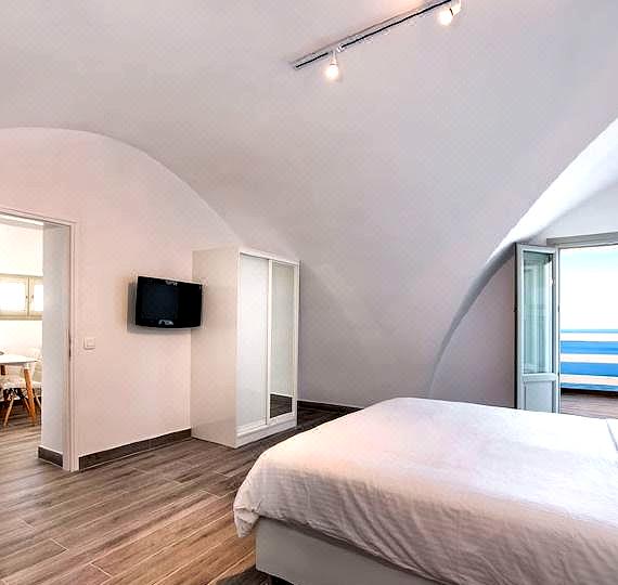 Hotel Thireas